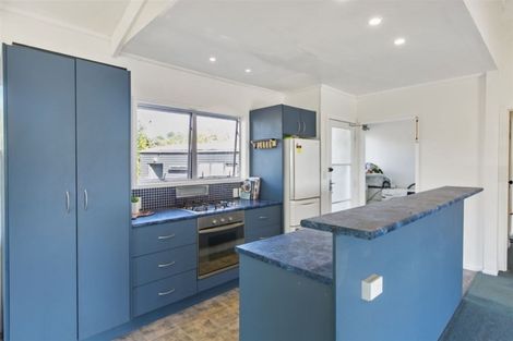 Photo of property in 301 Triangle Road, Massey, Auckland, 0614