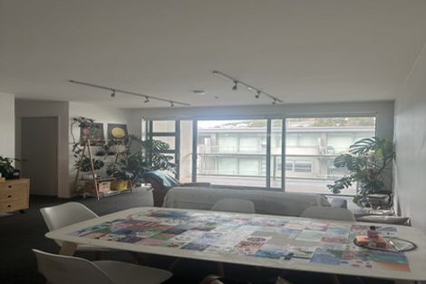 Photo of property in Revolucion Apartments, 402n/28 Torrens Terrace, Mount Cook, Wellington, 6011