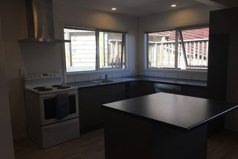 Photo of property in 25a Wattle Grove, Maungaraki, Lower Hutt, 5010