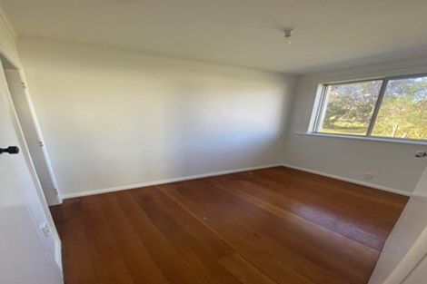 Photo of property in 20 Craigbank Avenue, New Lynn, Auckland, 0600