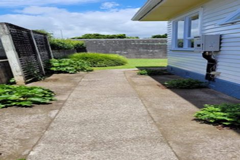 Photo of property in 7 Margaret Place, Merrilands, New Plymouth, 4312