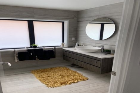 Photo of property in 1/2 Omana Road, Milford, Auckland, 0620