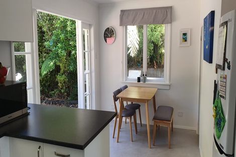 Photo of property in 7 Raniera Street, Glen Avon, New Plymouth, 4312