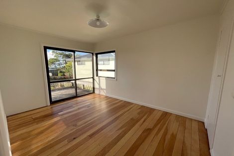 Photo of property in 1b Verbena Road, Birkdale, Auckland, 0626