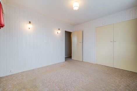 Photo of property in 38 Peters Avenue, Cloverlea, Palmerston North, 4412