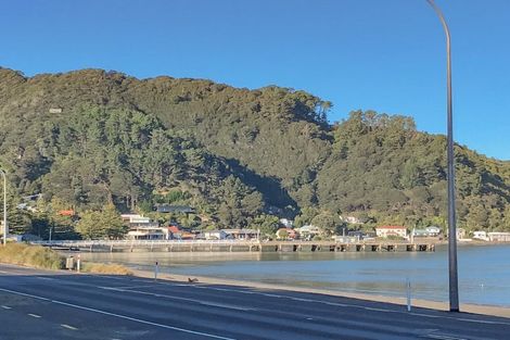 Photo of property in 2a Pitoitoi Road, Days Bay, Lower Hutt, 5013