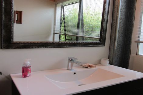 Photo of property in 6 Nikau Place, Edgecumbe, 3120