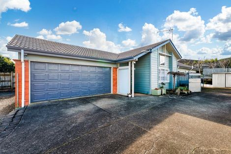 Photo of property in 37 Nearco Street, Randwick Park, Auckland, 2105