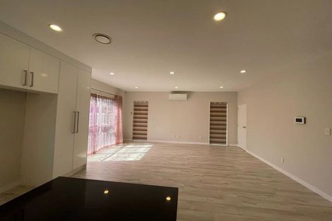 Photo of property in 14a Bridge Avenue, Te Atatu South, Auckland, 0610