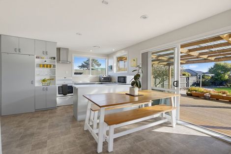Photo of property in 35 Woodgrove Avenue, North New Brighton, Christchurch, 8083