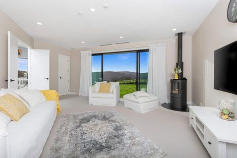 Photo of property in 135 Okura River Road, Okura, Albany, 0792