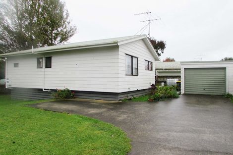 Photo of property in 1a Wing Crescent, Papakura, 2110