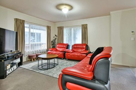 Photo of property in 70a Browns Road, Manurewa, Auckland, 2102
