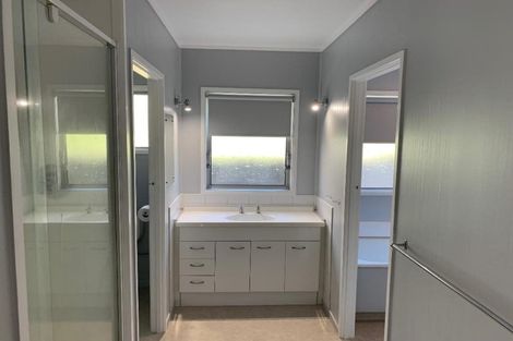 Photo of property in 1/59 High Road, Glenfield, Auckland, 0629