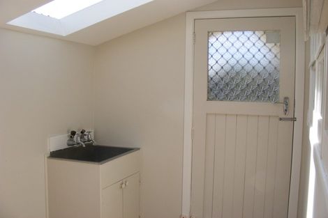 Photo of property in 43 Avenue Road, Foxton, 4814