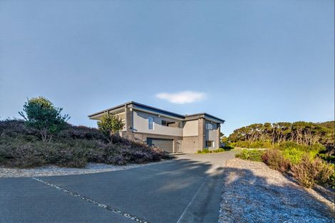 Photo of property in 136 Pukematu Lane, Russell, 0202
