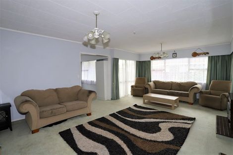 Photo of property in 16 Matai Place, Hawera, 4610