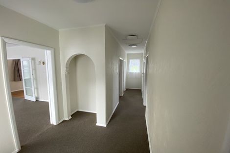 Photo of property in 1/158 Newlands Road, Newlands, Wellington, 6037