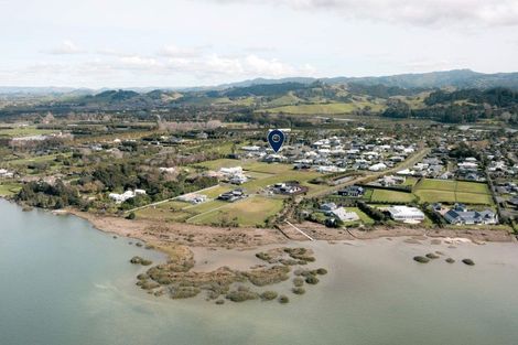 Photo of property in 11 Shearwater Lane, Point Wells, 0986