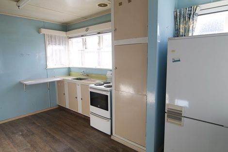 Photo of property in 6 Christian Street, Bryndwr, Christchurch, 8053