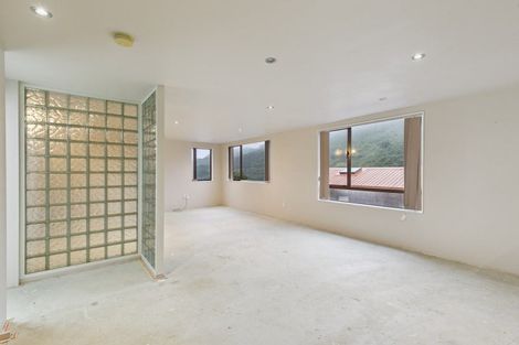 Photo of property in 14b Domanski Crescent, Owhiro Bay, Wellington, 6023