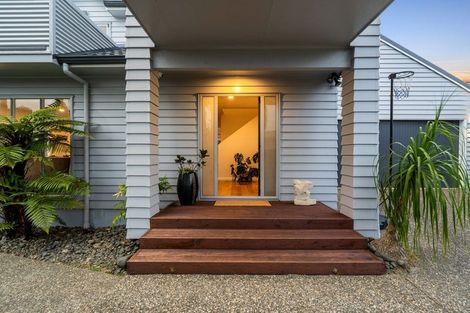 Photo of property in 2/7 Phillip Parade, Forrest Hill, Auckland, 0620