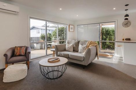 Photo of property in 88b Pioneer Road, Moturoa, New Plymouth, 4310