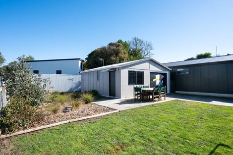 Photo of property in 19 Grange Road North, Haumoana, 4102