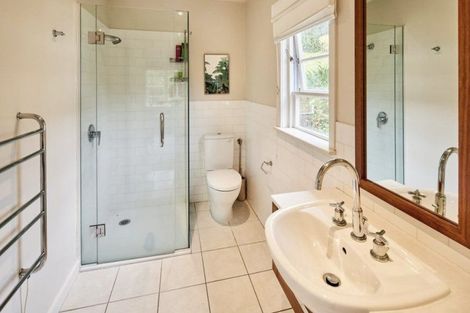 Photo of property in 11 Kinross Street, Kelburn, Wellington, 6012