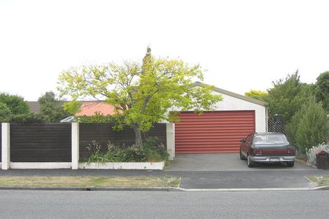 Photo of property in 246 Queenspark Drive, Parklands, Christchurch, 8083