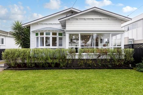 Photo of property in 253 Meola Road, Point Chevalier, Auckland, 1022