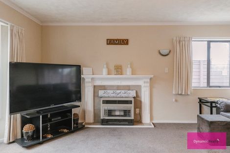 Photo of property in 10 Botanical Road, Takaro, Palmerston North, 4412