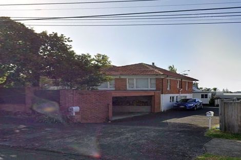 Photo of property in 1/11 Forrest Hill Road, Milford, Auckland, 0620