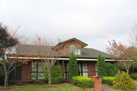 Photo of property in 28 Caroline Crescent, Highbury, Palmerston North, 4412