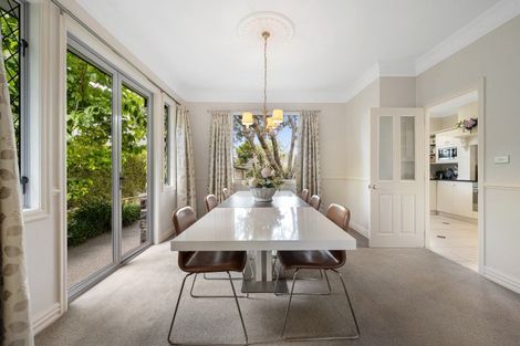 Photo of property in 33 Seymour Road, Mellons Bay, Auckland, 2014