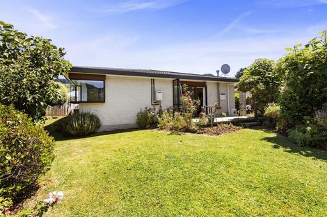 Photo of property in 76a Oxford Street, Tawa, Wellington, 5028