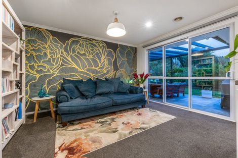 Photo of property in 35 Banks Boulevard, Whitby, Porirua, 5024