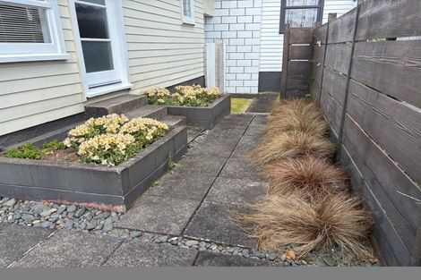 Photo of property in 1/80 Gloria Avenue, Te Atatu Peninsula, Auckland, 0610