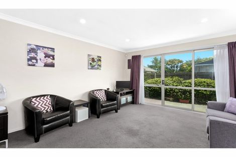Photo of property in 1/335 Main South Road, Hornby, Christchurch, 8042