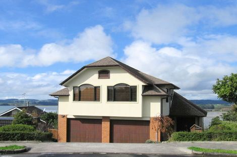 Photo of property in 27 Callender Place, Shelly Park, Auckland, 2014
