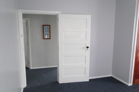 Photo of property in 9 Waiohua Road, Greenlane, Auckland, 1061