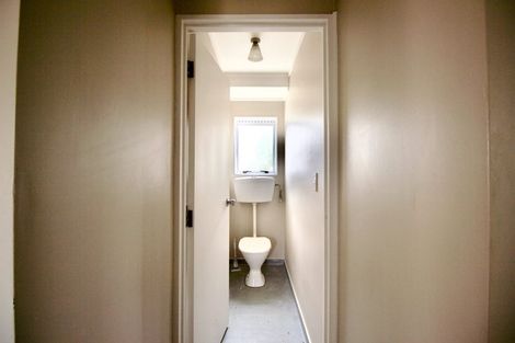 Photo of property in 49 Dungarvon Place, Clendon Park, Auckland, 2103