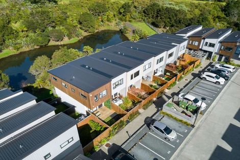 Photo of property in 132 Tiriwa Drive, Massey, Auckland, 0614