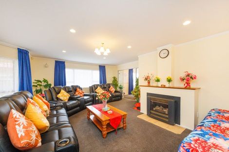 Photo of property in 115 Pacific Drive, Fitzherbert, Palmerston North, 4410