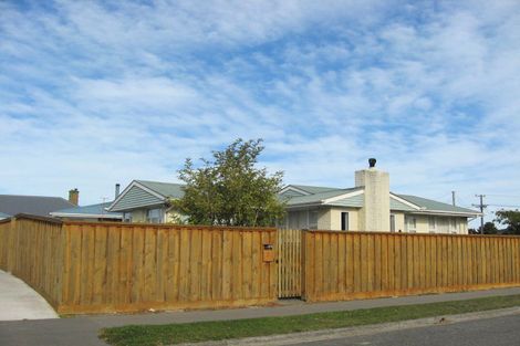 Photo of property in 2 Algidus Street, Sockburn, Christchurch, 8042