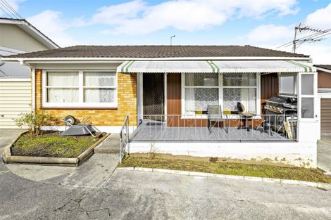 Photo of property in 2/18 Duke Street, Papakura, 2110