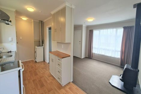 Photo of property in 98 Te Rangitautahanga Road, Turangi, 3334