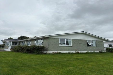 Photo of property in 8 Albert Street, Winton, 9720