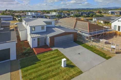 Photo of property in 10 Tuangi Way, Papamoa Beach, Papamoa, 3118