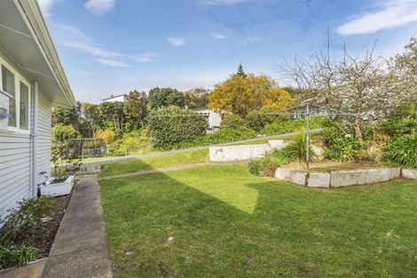 Photo of property in 70 Mana View Road, Paremata, Porirua, 5026